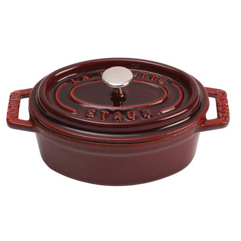 Staub Oval Kochtopf Aus Gusseisen 4,2 L, Dunkelrot