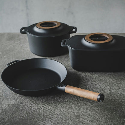Fiskars Norden Frying Pan, Cast Iron