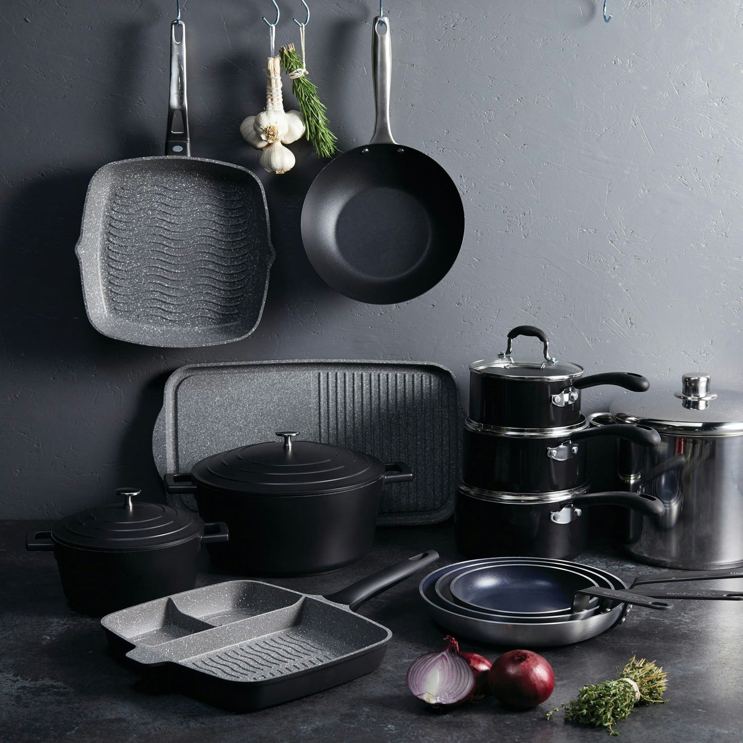 Kitchen Craft MasterClass Kasserolle Schwarz, 2,5 L