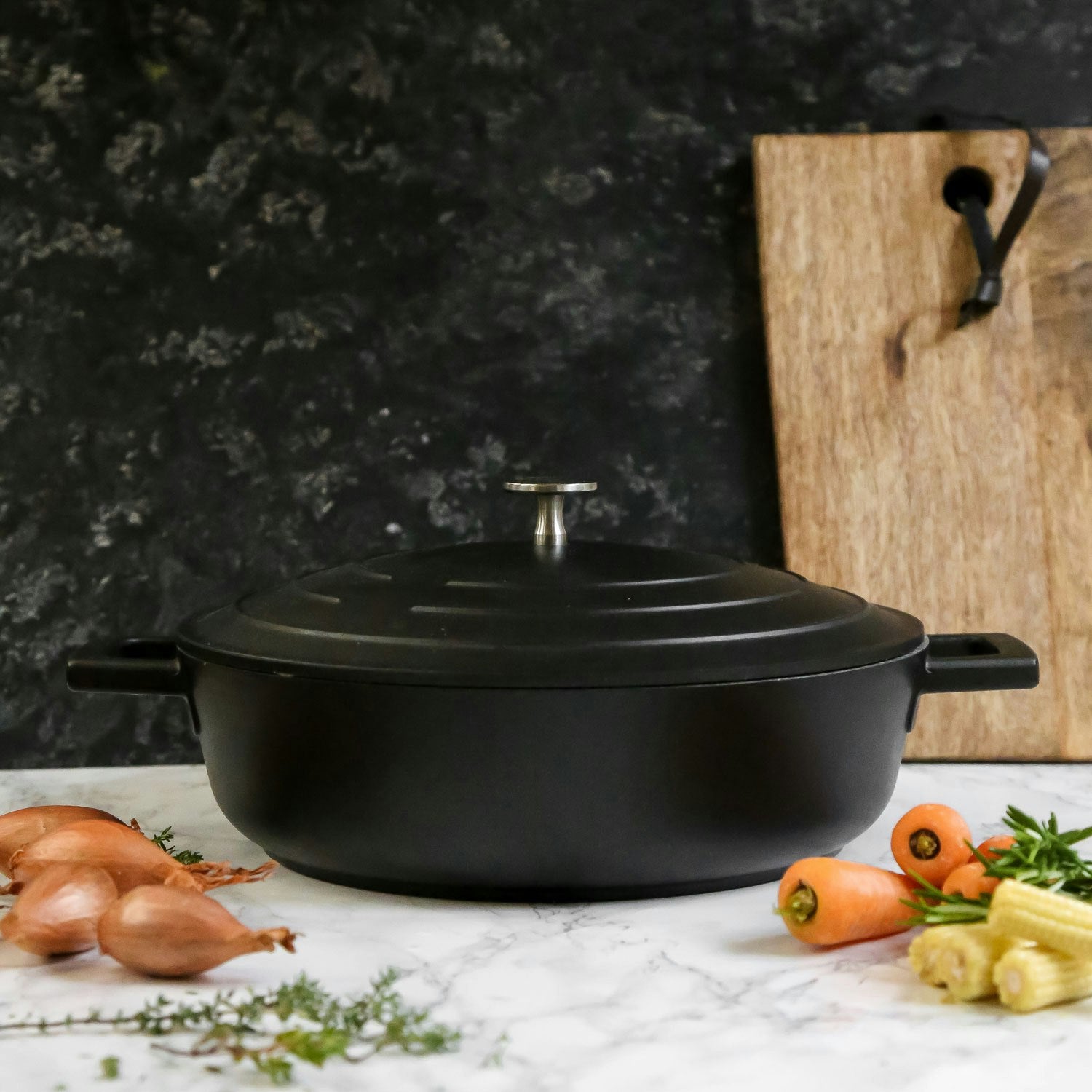 Kitchen Craft MasterClass Niedrige Kasserolle 4 L, Schwarz